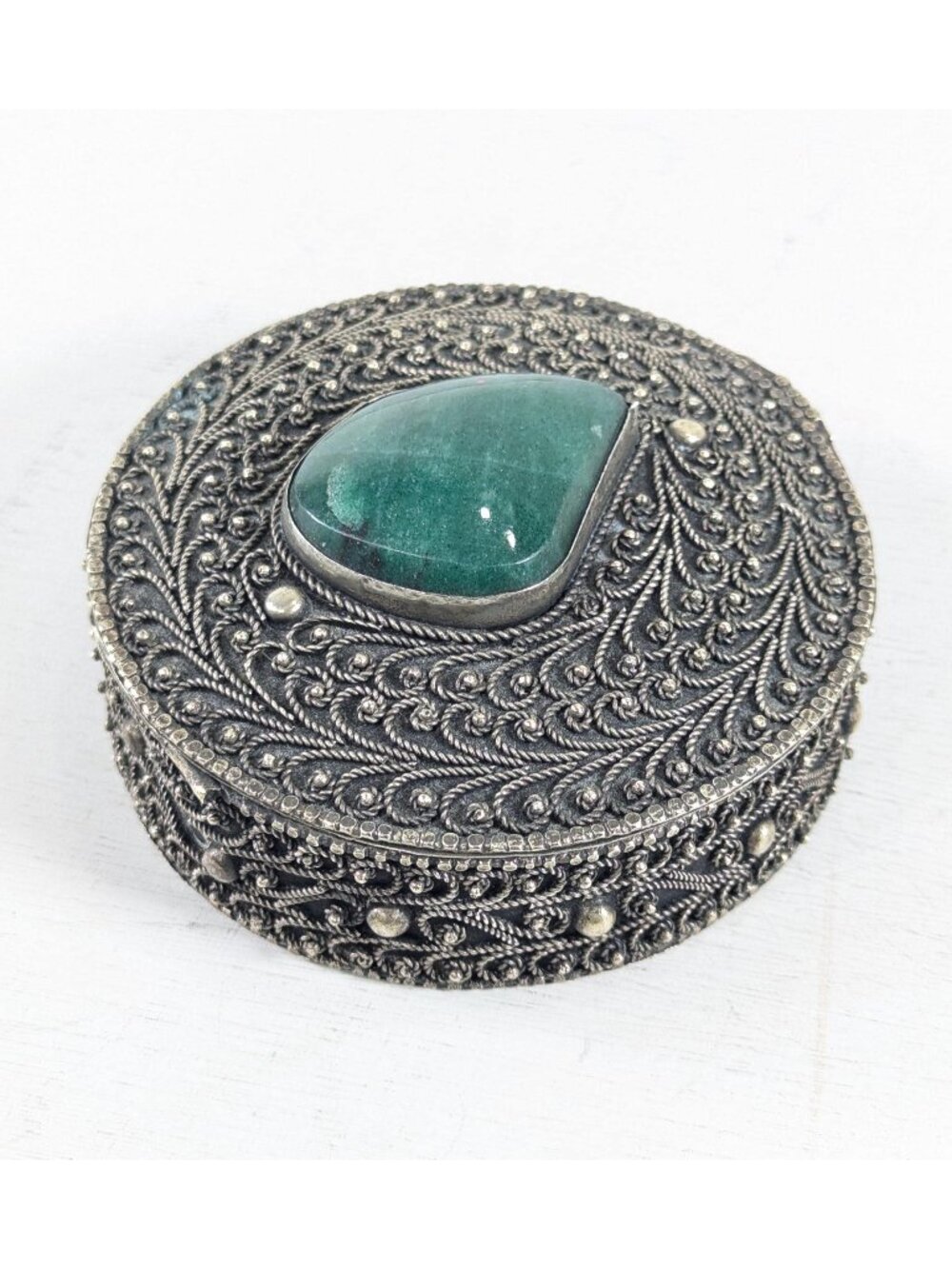 Vintage Yemenite silver filigree trinket or jewelry box, ornate round box